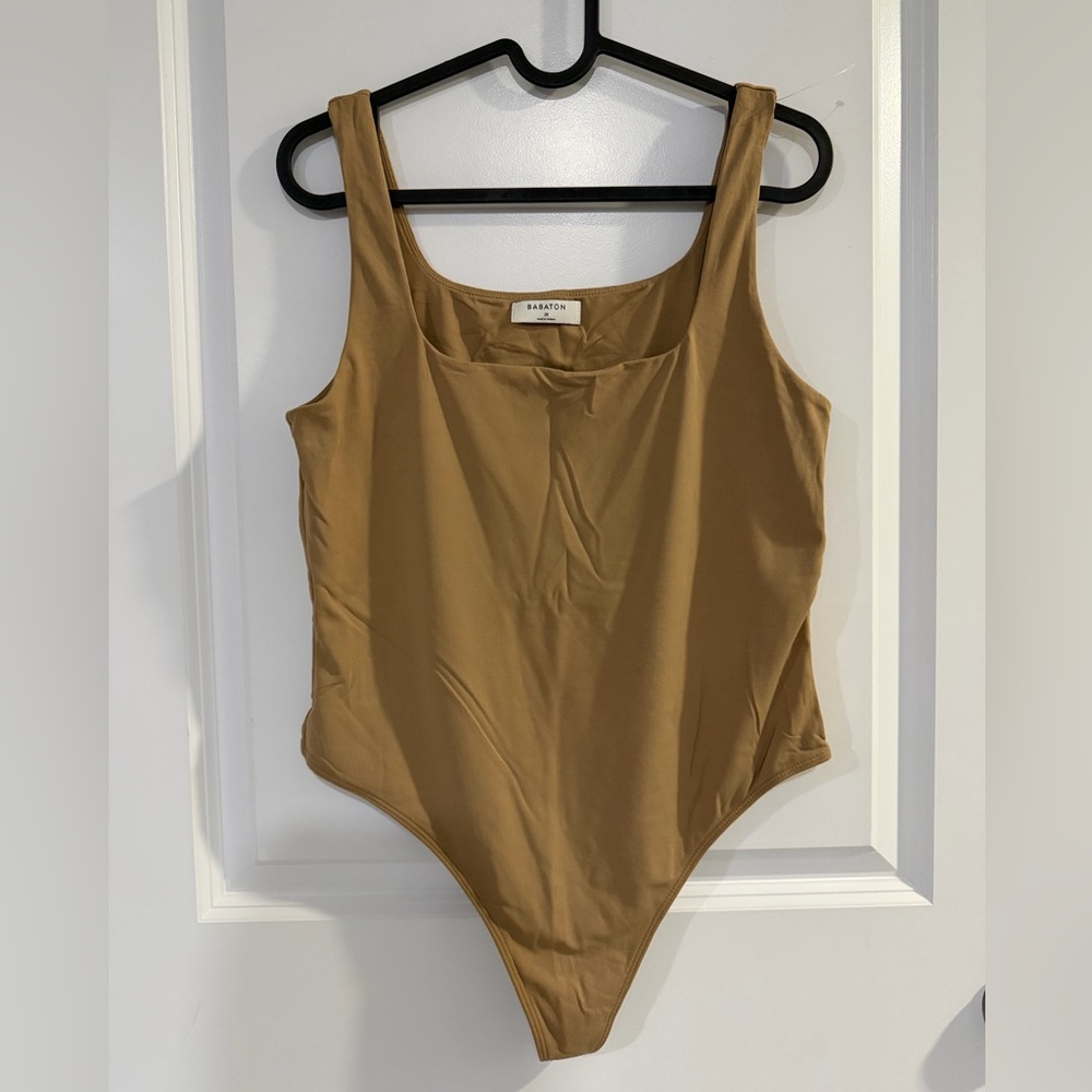 Aritzia Babaton Squareneck Sleeveless Bodysuit